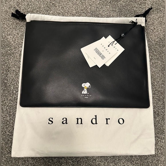 SANDRO X PEANUTS SNOOPY LEATHER POUCH - Picture 1 of 3
